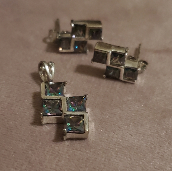 Mystic Quartz block design earrings & pendant - Picture 3 of 6